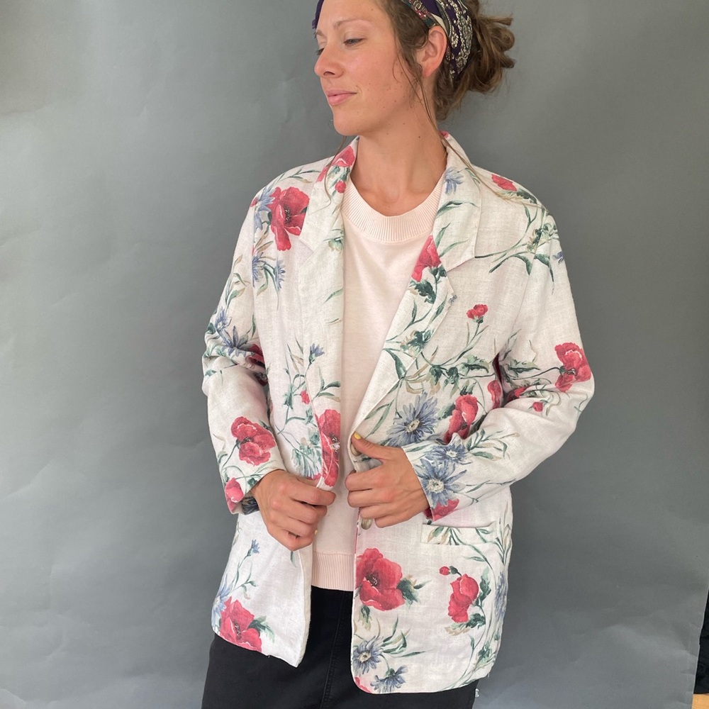 *vintage* floral blazer made in the USA